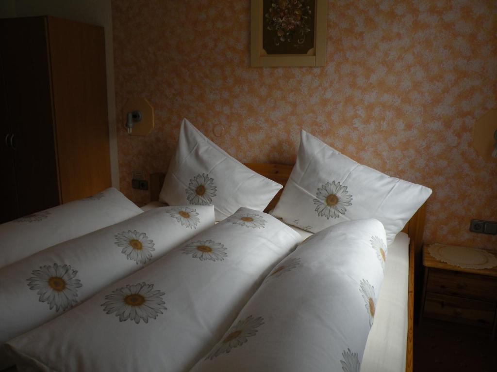 Haus Fini Apartment แลงเงนเฟลด์ ภายนอก รูปภาพ